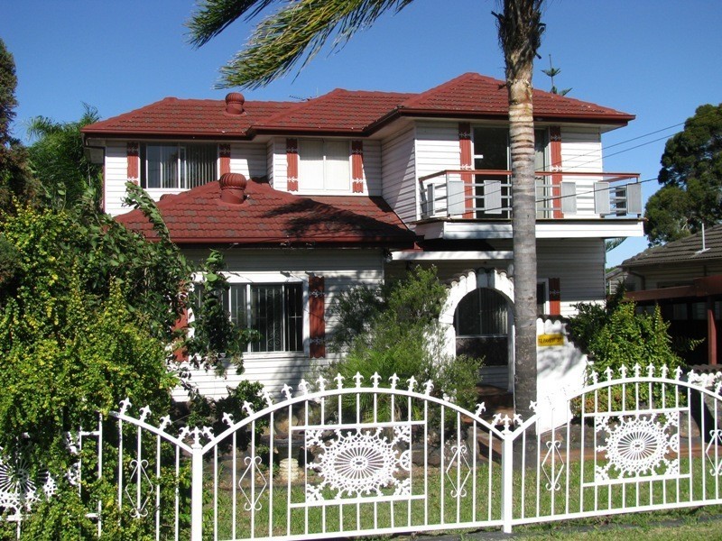 72 Pavesi, Guildford West NSW 2161