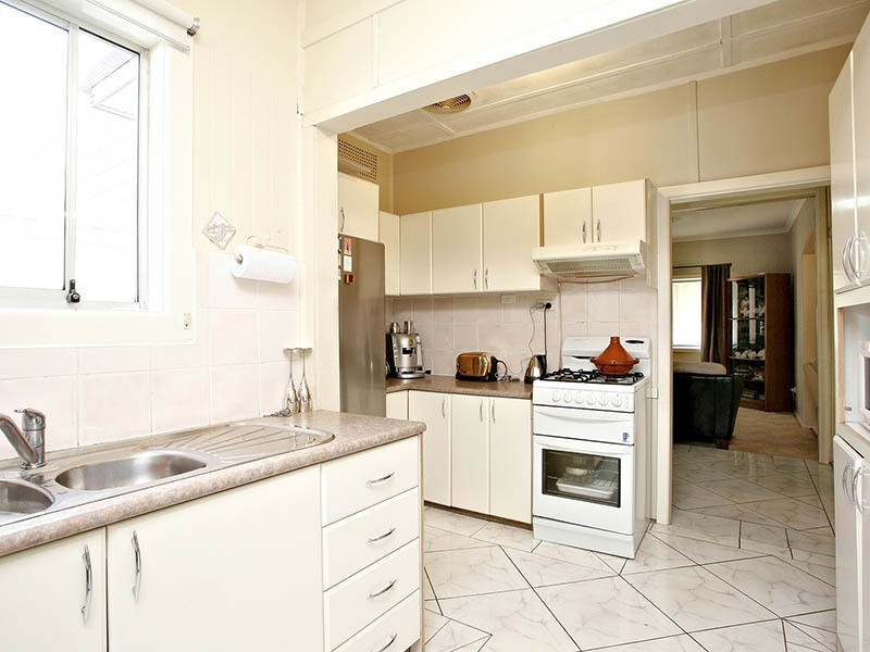 367 Blaxcell Street, Granville NSW 2142