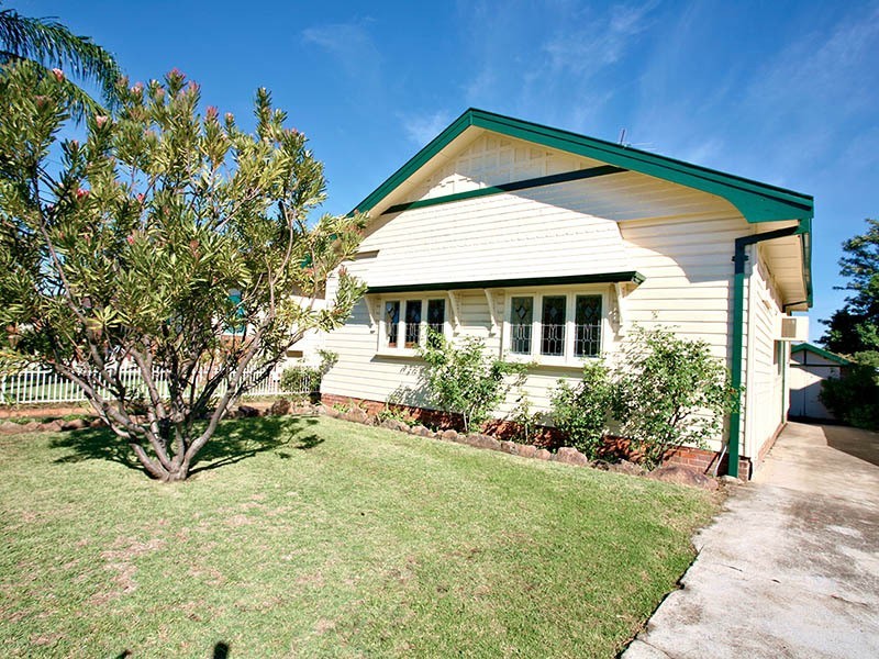 15 Talbot Road, Guildford NSW 2161
