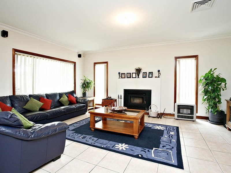 8 Cleone Street, Guildford NSW 2161