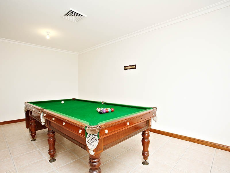 8 Cleone Street, Guildford NSW 2161