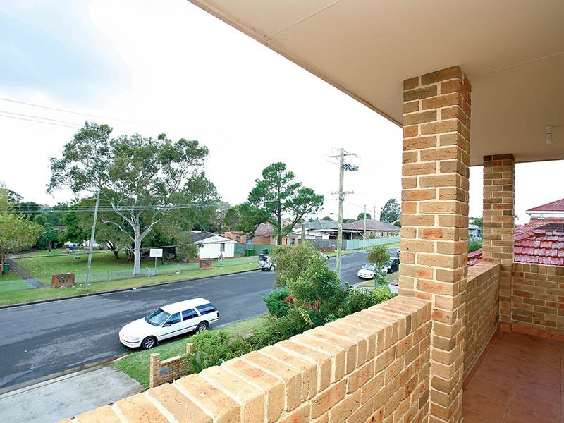 8 Cleone Street, Guildford NSW 2161