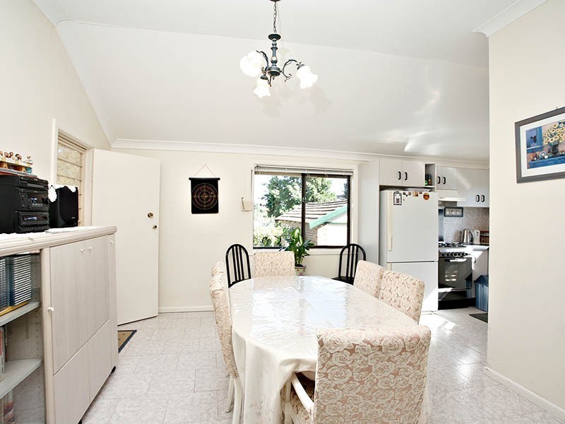 15 Talbot Road, Guildford NSW 2161