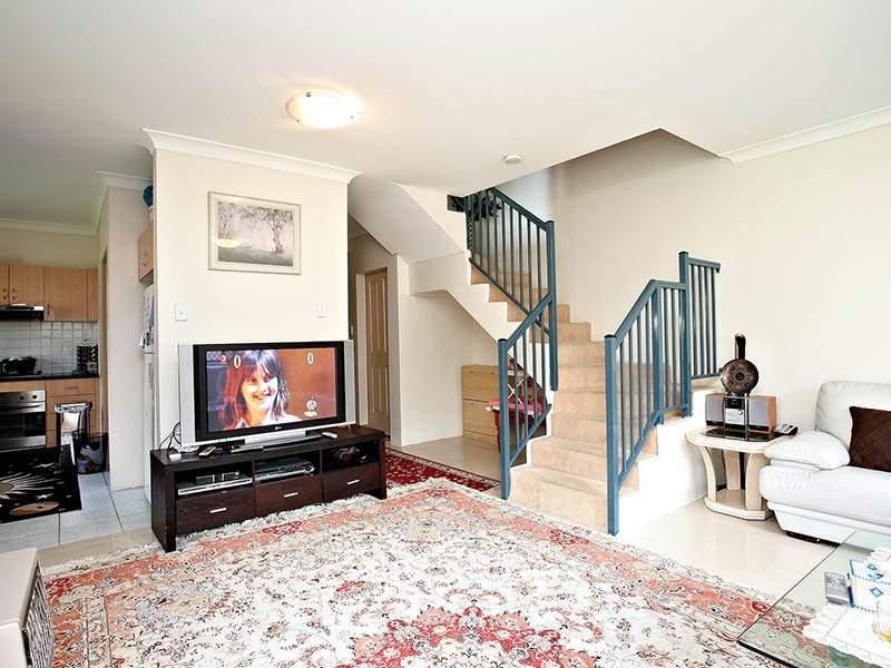 2/318 Railway Terrace, Guildford NSW 2161