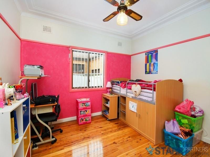 9 Binda Street, Merrylands NSW 2160