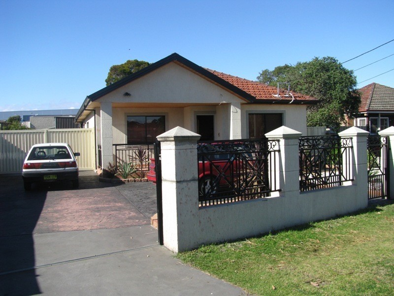 36 Crown Street, Fairfield East NSW 2165