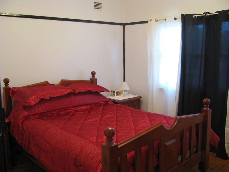 77 Whitaker Street, Old Guildford NSW 2161