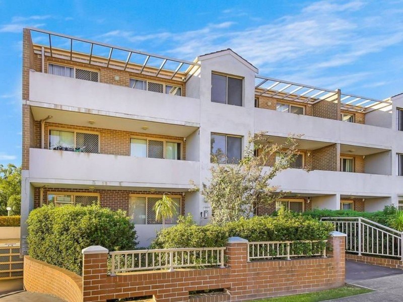 8/85-87 Mountford Avenue, Guildford NSW 2161