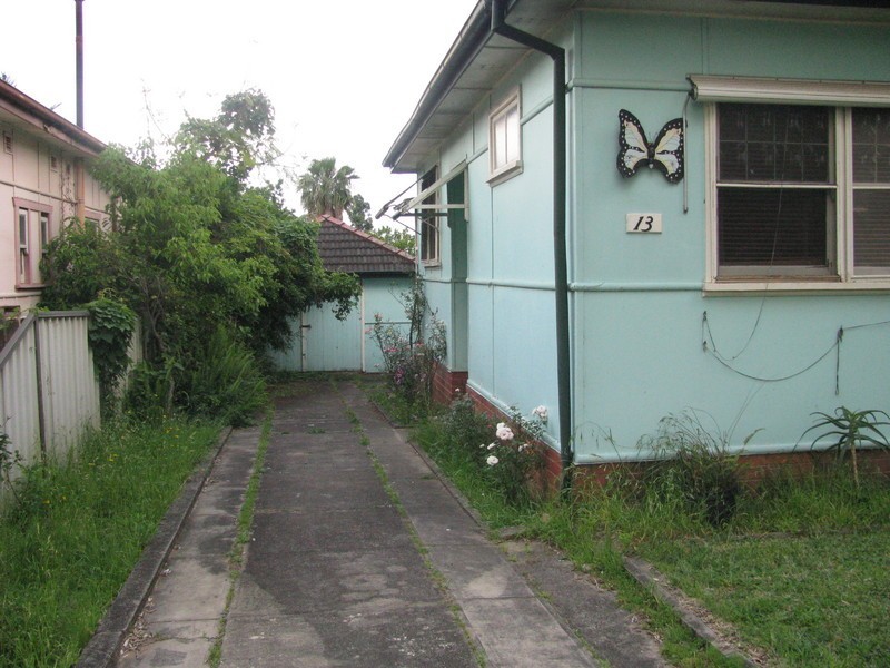 13 Smythe Street, Merrylands NSW 2160