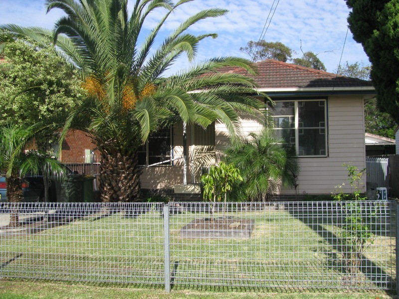 41 Robertson Street, Merrylands West NSW 2160