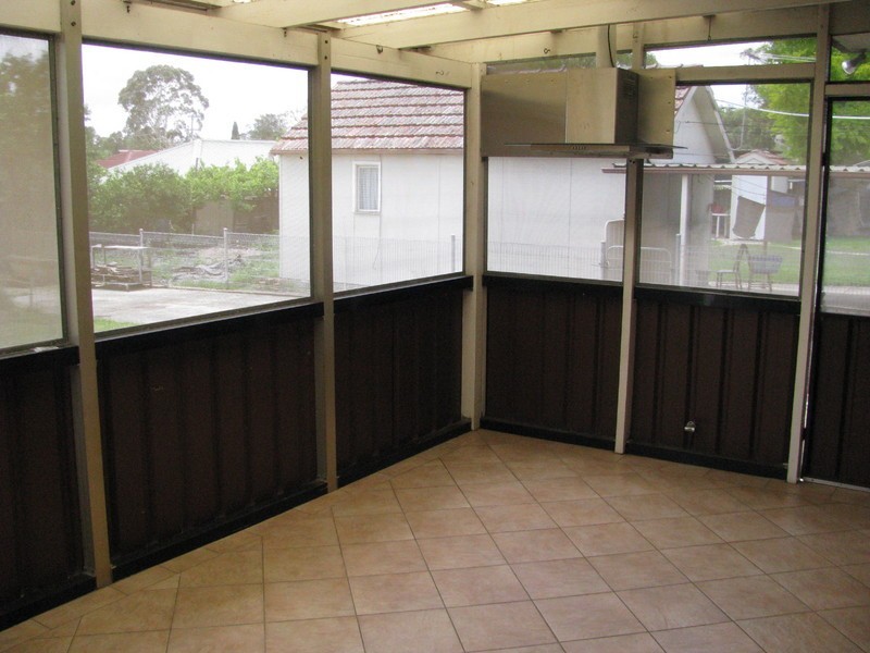 2 Doughlas Street, Merrylands NSW 2160