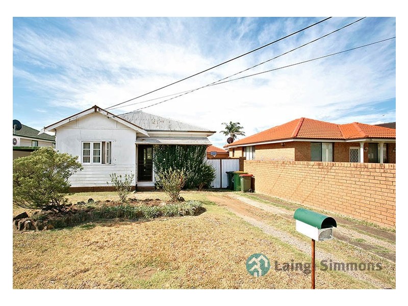 61 Adam Street, Guildford NSW 2161