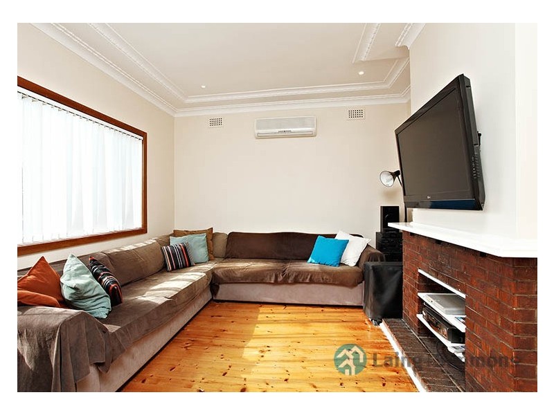 8 Chamberlain Road, Guildford NSW 2161