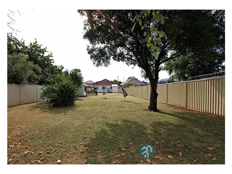 8 Chamberlain Road, Guildford NSW 2161