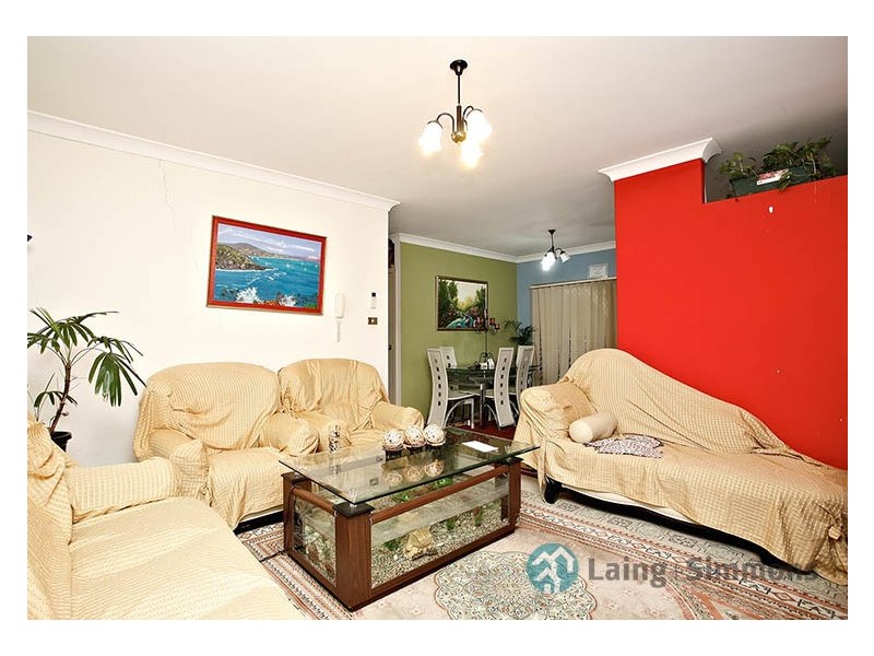 2/64 Clyde Street, Guildford NSW 2161