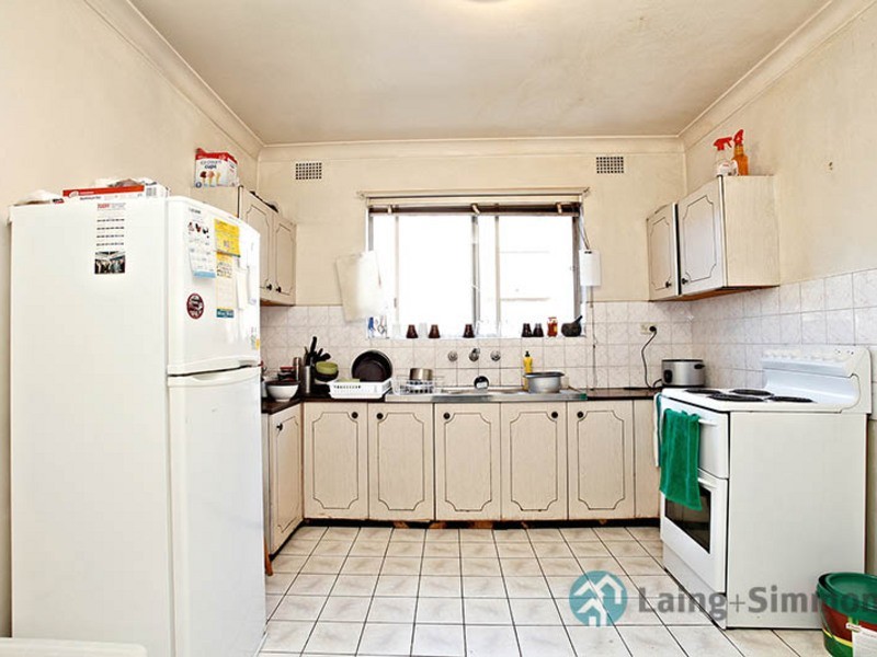 2/43-45 The Trongate, Granville NSW 2142