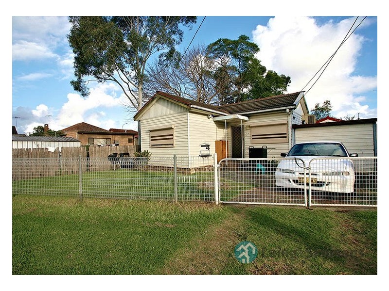 4 Wallace Street, Granville NSW 2142