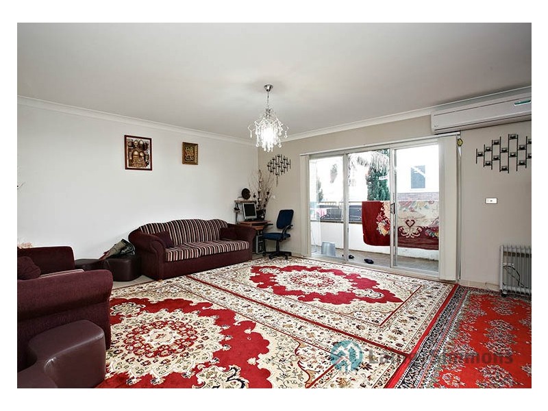 8/22-24 Neil Street, Merrylands NSW 2160