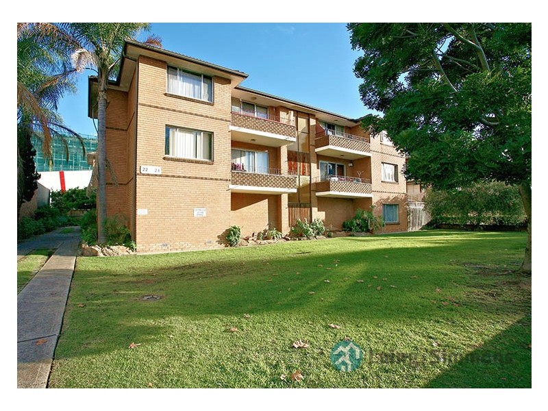 8/22-24 Neil Street, Merrylands NSW 2160