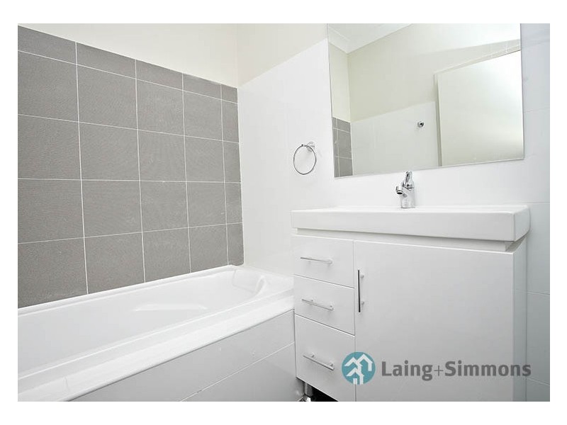 2/25-27 Henry Street, Guildford NSW 2161