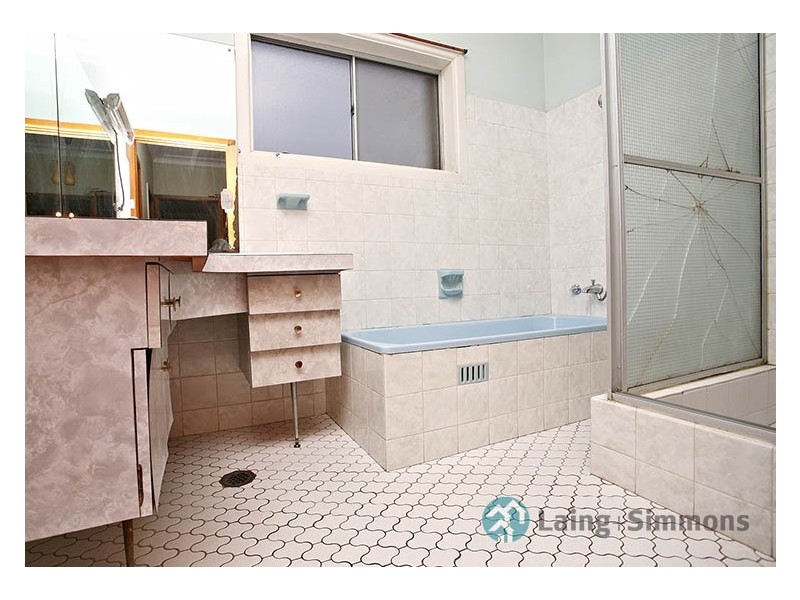 27 West Street, Guildford NSW 2161