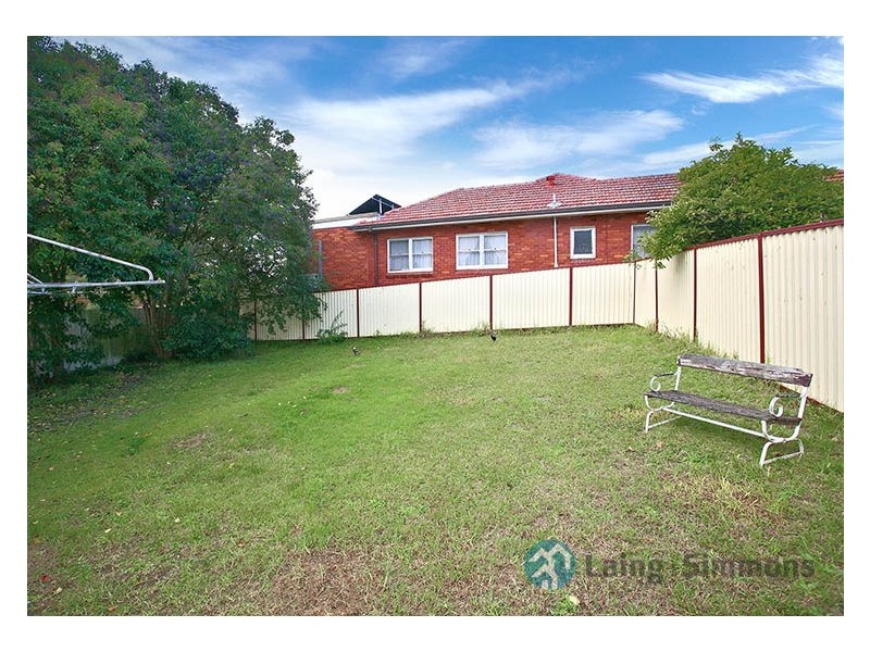 5 Bernard Street, Westmead NSW 2145