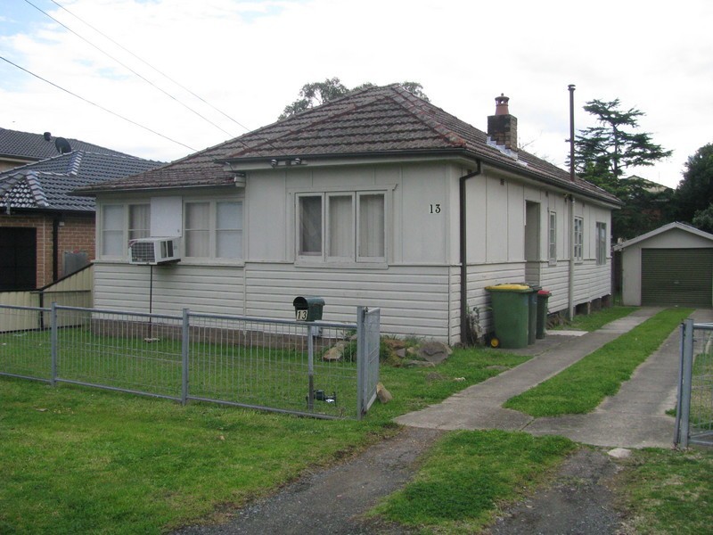 13 Bradman Street, Merrylands NSW 2160