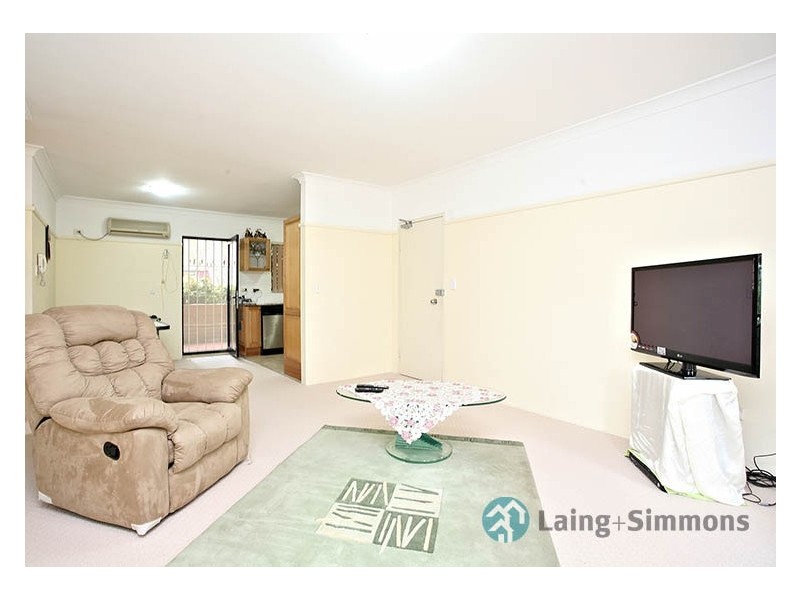 8/57 Newman Street, Merrylands NSW 2160