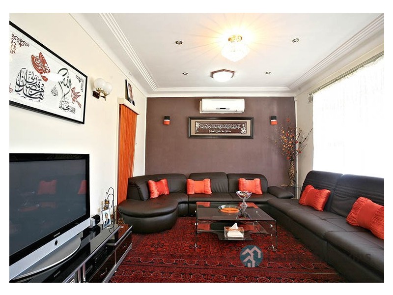 13 Royal Place, Greystanes NSW 2145