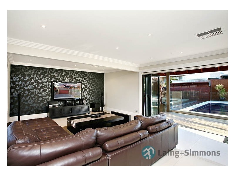 30 Lester Road, Greystanes NSW 2145