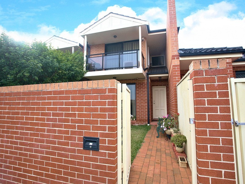 2/162 William Street, Granville NSW 2142