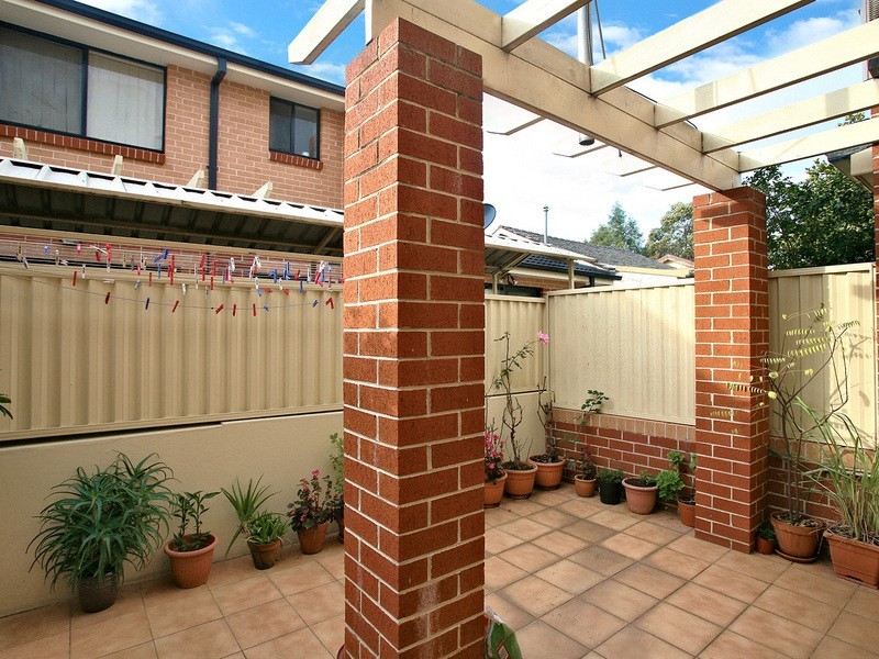 2/162 William Street, Granville NSW 2142