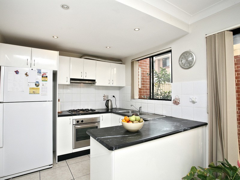 2/162 William Street, Granville NSW 2142