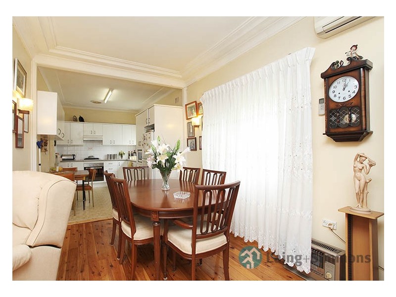 8 Kenyons Road, Merrylands NSW 2160