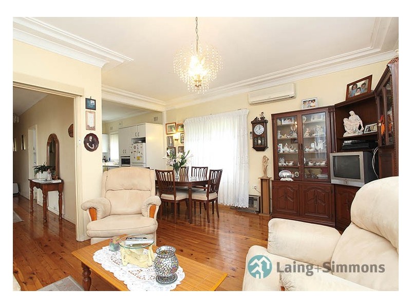 8 Kenyons Road, Merrylands NSW 2160