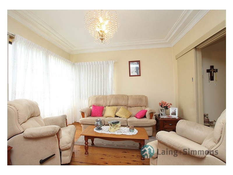 8 Kenyons Road, Merrylands NSW 2160