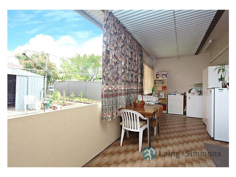 8 Kenyons Road, Merrylands NSW 2160