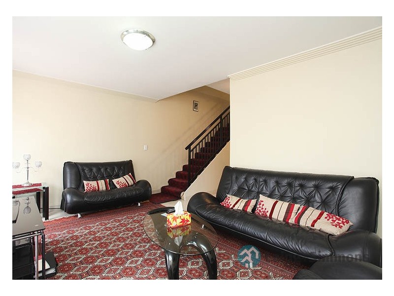 10/335-339 Blaxcell Street, Granville NSW 2142