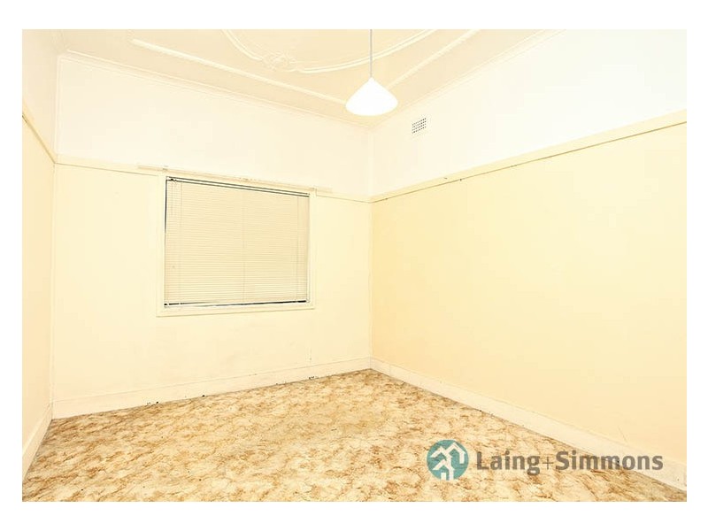 122 Warwick Road, Merrylands NSW 2160