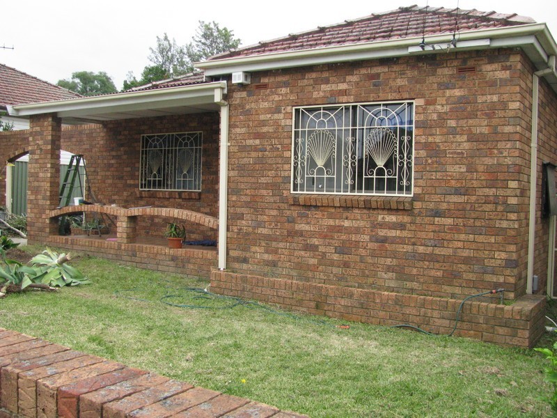 179 Juno Parade, Greenacre NSW 2190