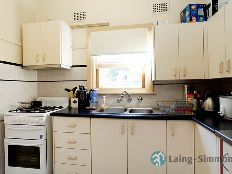 6 Garrard Street, Granville NSW 2142