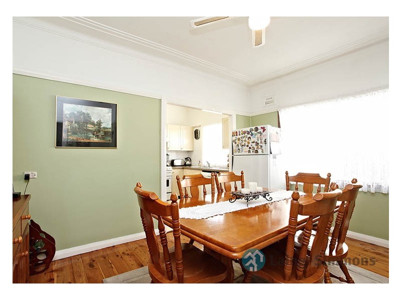 23 Rhodes Avenue, Guildford NSW 2161