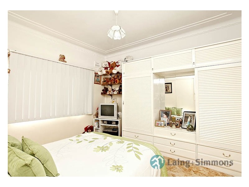 23 Rhodes Avenue, Guildford NSW 2161