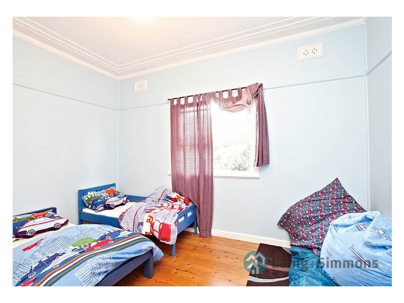 19 Renfrew Street, Guildford NSW 2161