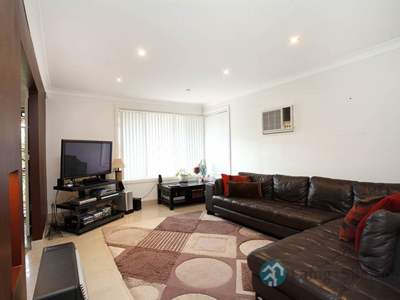 102 Runyon Avenue, Greystanes NSW 2145