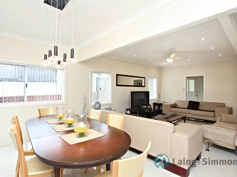 28 Wisdom Street, Guildford NSW 2161