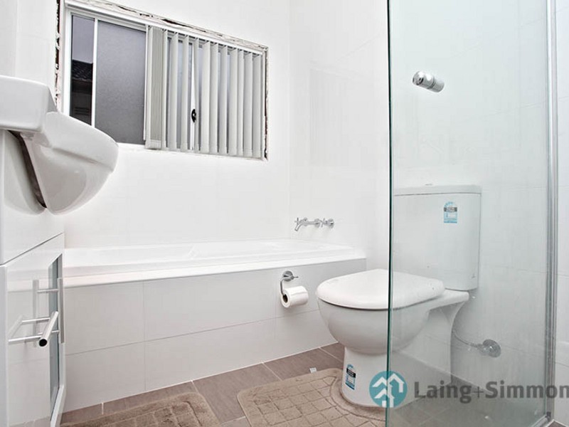 28 Wisdom Street, Guildford NSW 2161