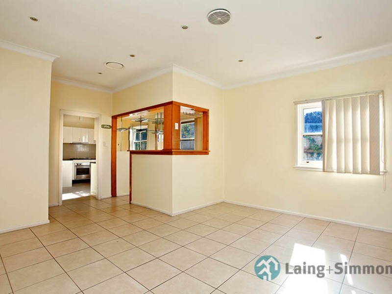 6 Greenslope Street, South Wentworthville NSW 2145