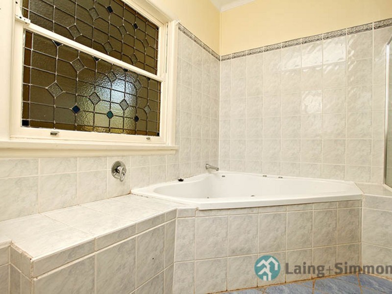 6 Greenslope Street, South Wentworthville NSW 2145