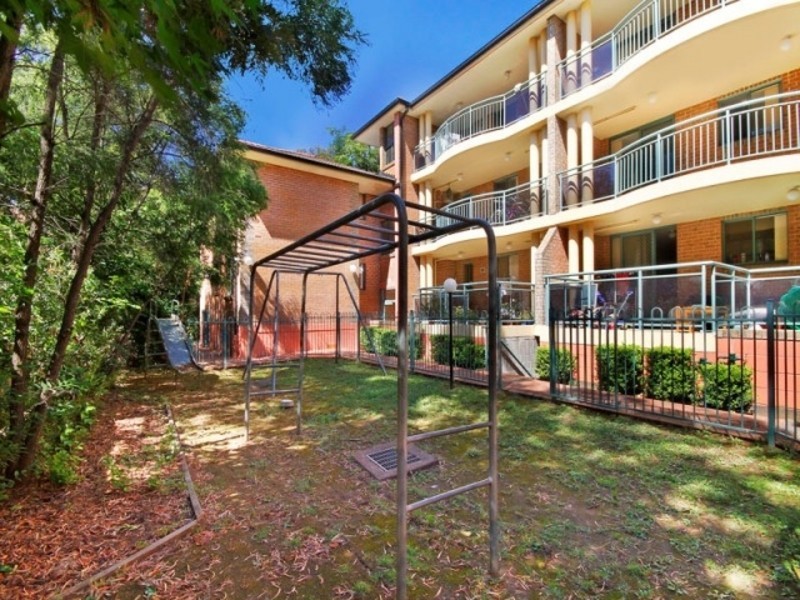2/6-8 Paton Street, Merrylands NSW 2160